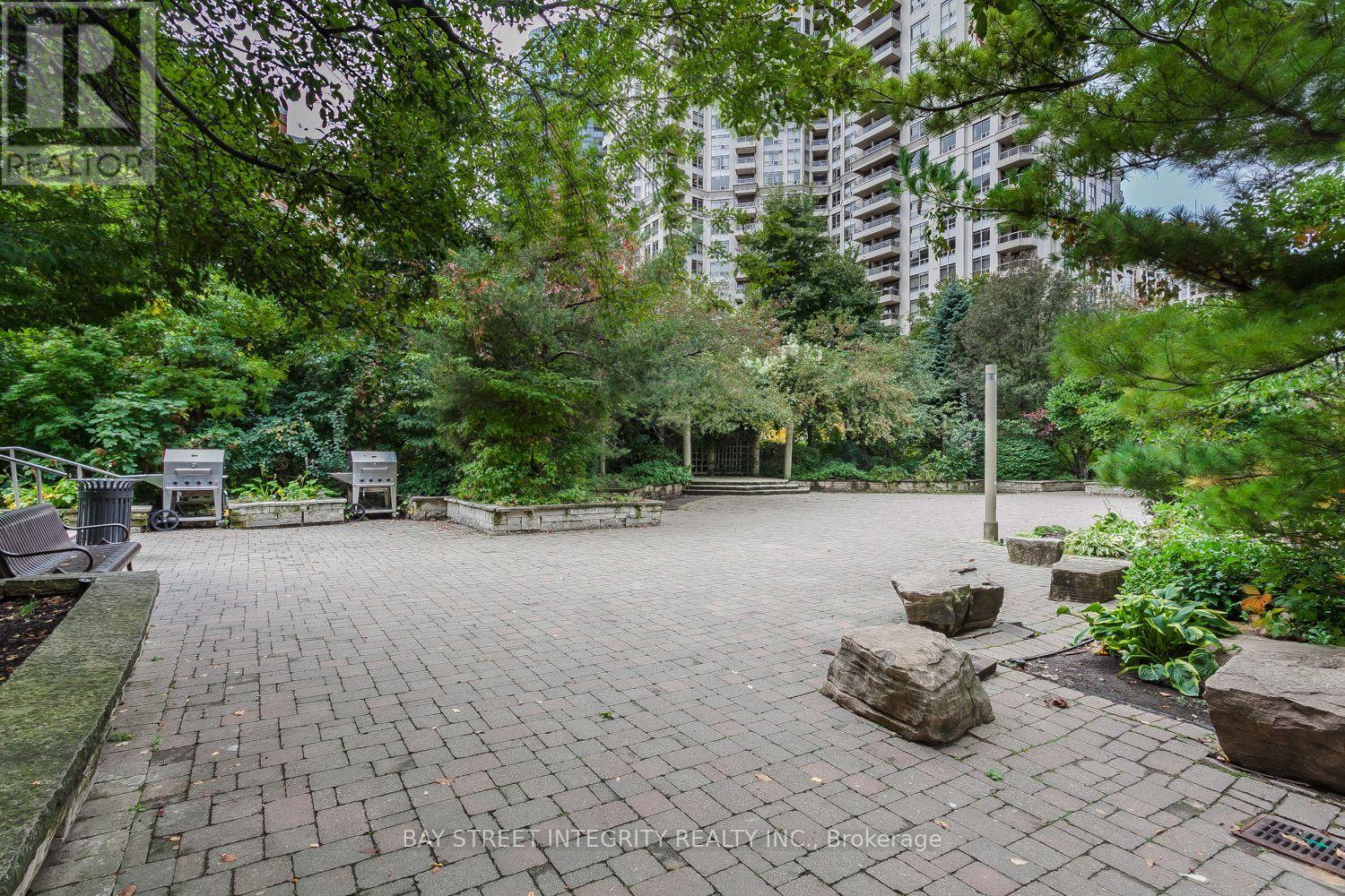 2328 - 3888 Duke Of York Boulevard, Mississauga, Ontario  L5B 4P5 - Photo 32 - W13858118