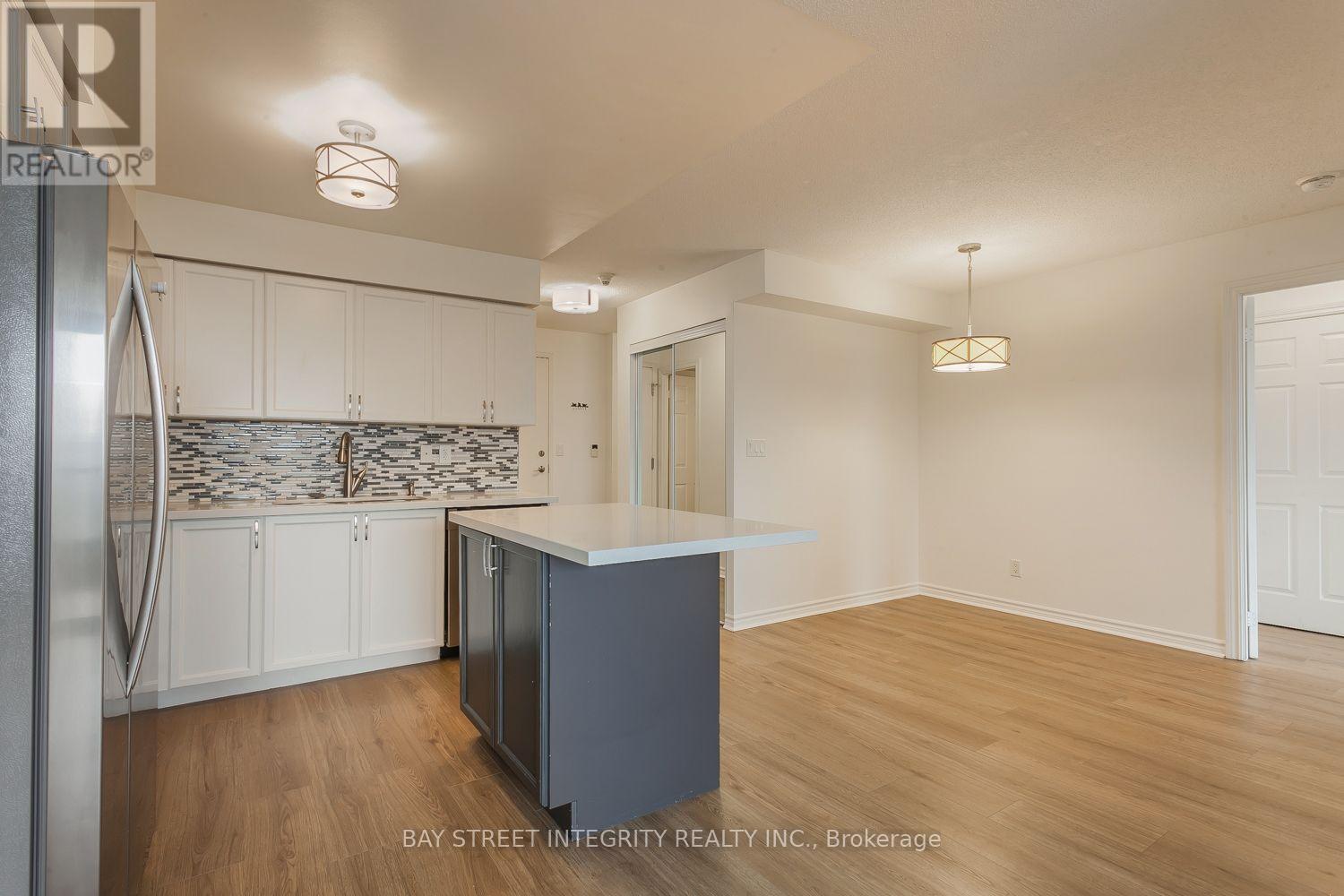 2328 - 3888 Duke Of York Boulevard, Mississauga, Ontario  L5B 4P5 - Photo 8 - W13858118