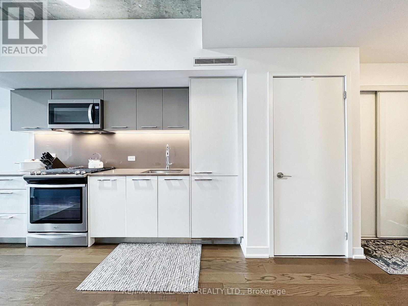 429 - 30 Baseball Place, Toronto, Ontario  M4M 0E8 - Photo 11 - E13858154