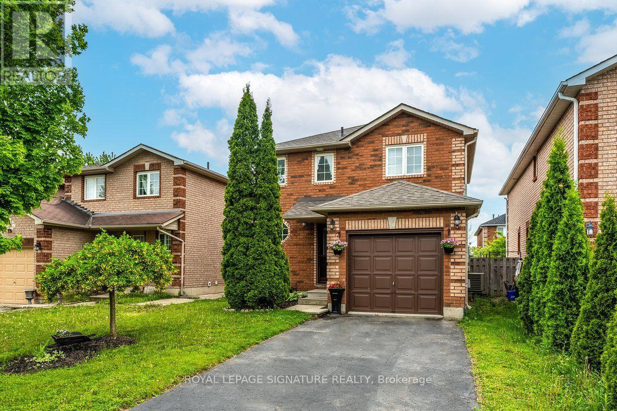 215 Turnbridge Road, Barrie, Ontario  L4M 6R6 - Photo 1 - S13858164