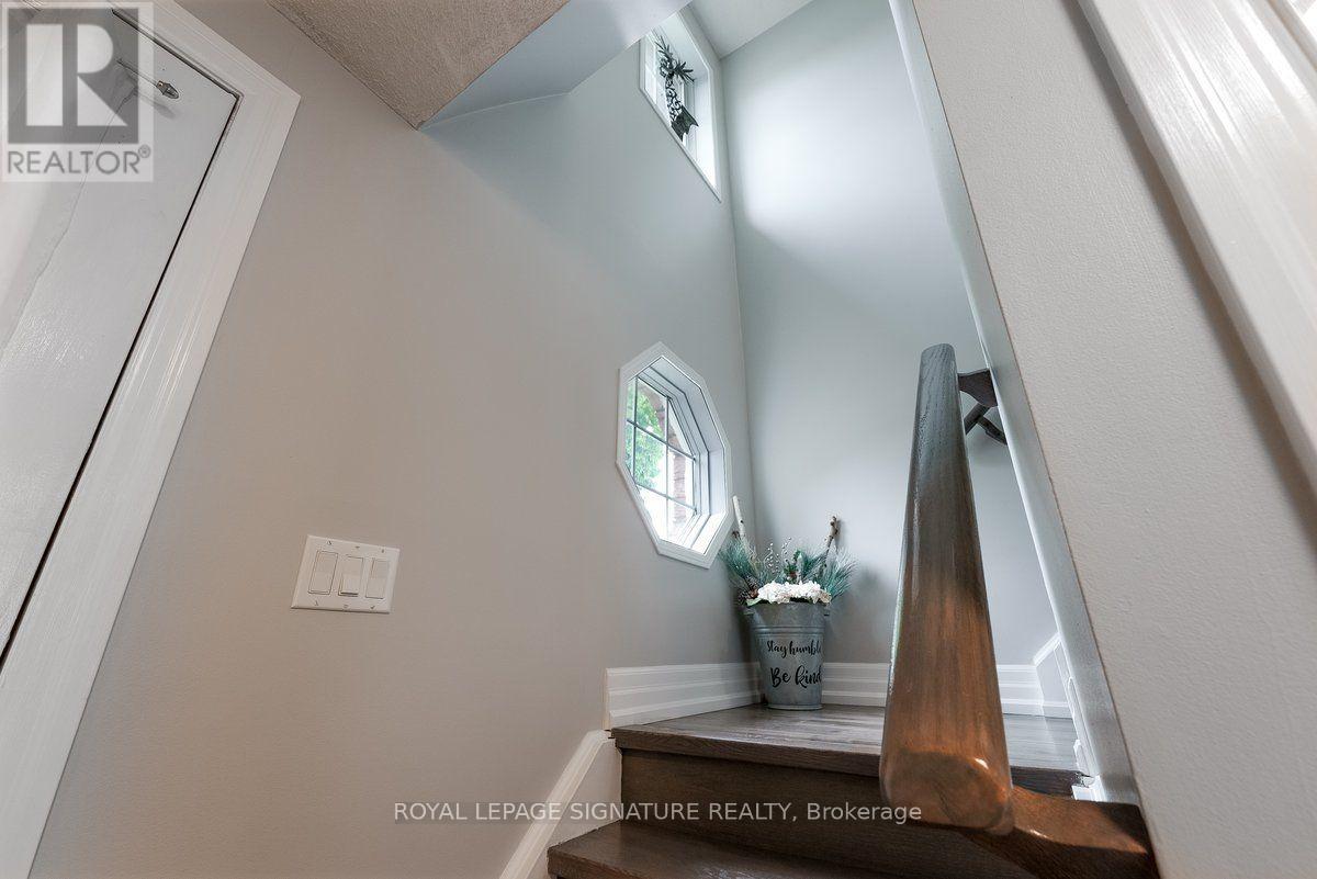 215 Turnbridge Road, Barrie, Ontario  L4M 6R6 - Photo 11 - S13858164