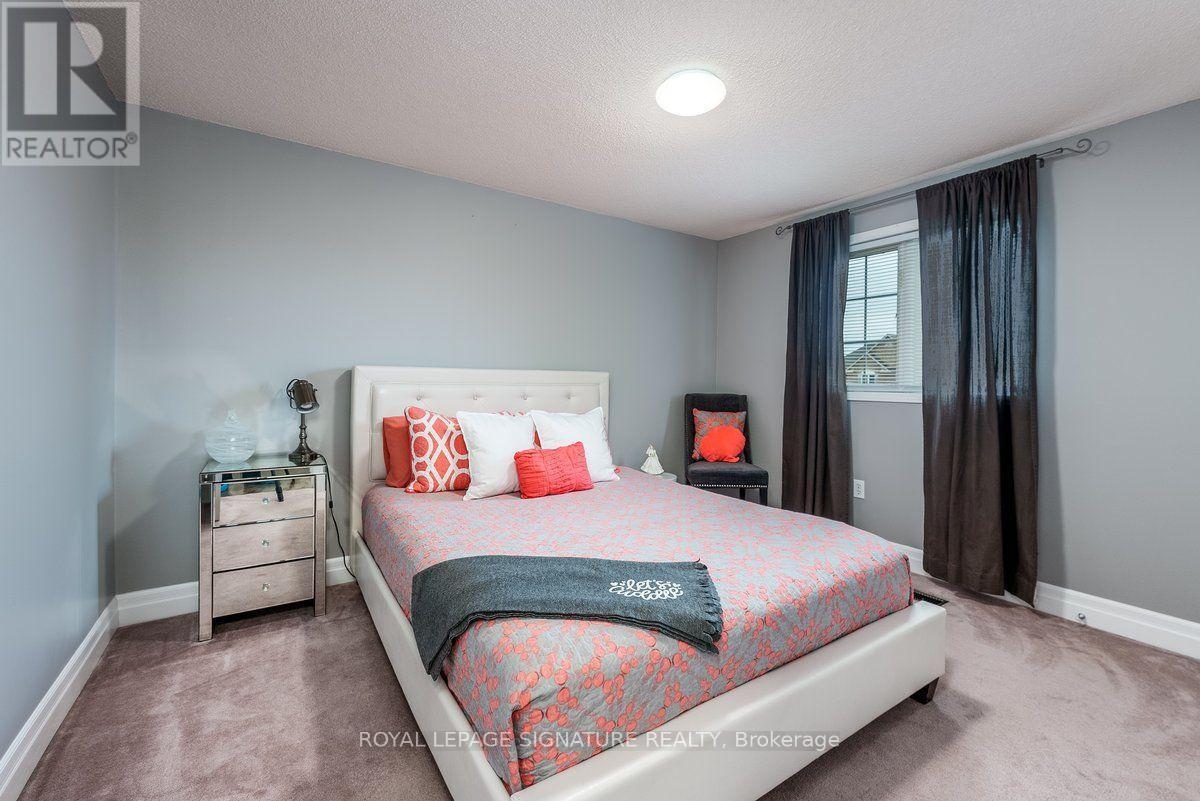 215 Turnbridge Road, Barrie, Ontario  L4M 6R6 - Photo 12 - S13858164