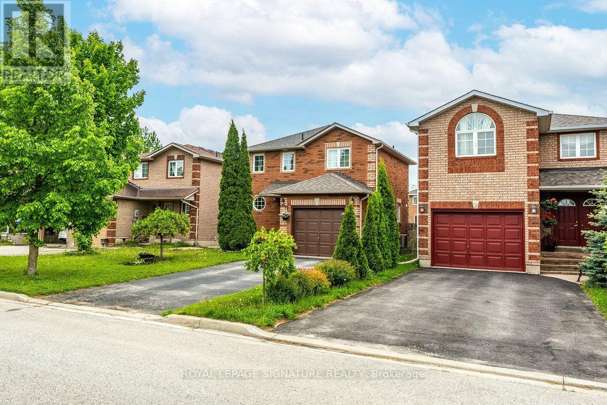 215 Turnbridge Road, Barrie, Ontario  L4M 6R6 - Photo 3 - S13858164