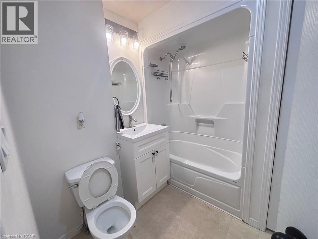 211 Veronica Drive Unit# B24, Kitchener, Ontario  N2A 2R9 - Photo 16 - 40868441