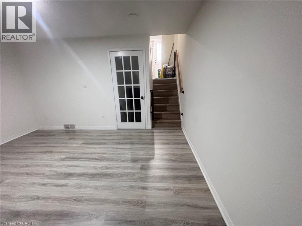 211 Veronica Drive Unit# B24, Kitchener, Ontario  N2A 2R9 - Photo 6 - 40868441