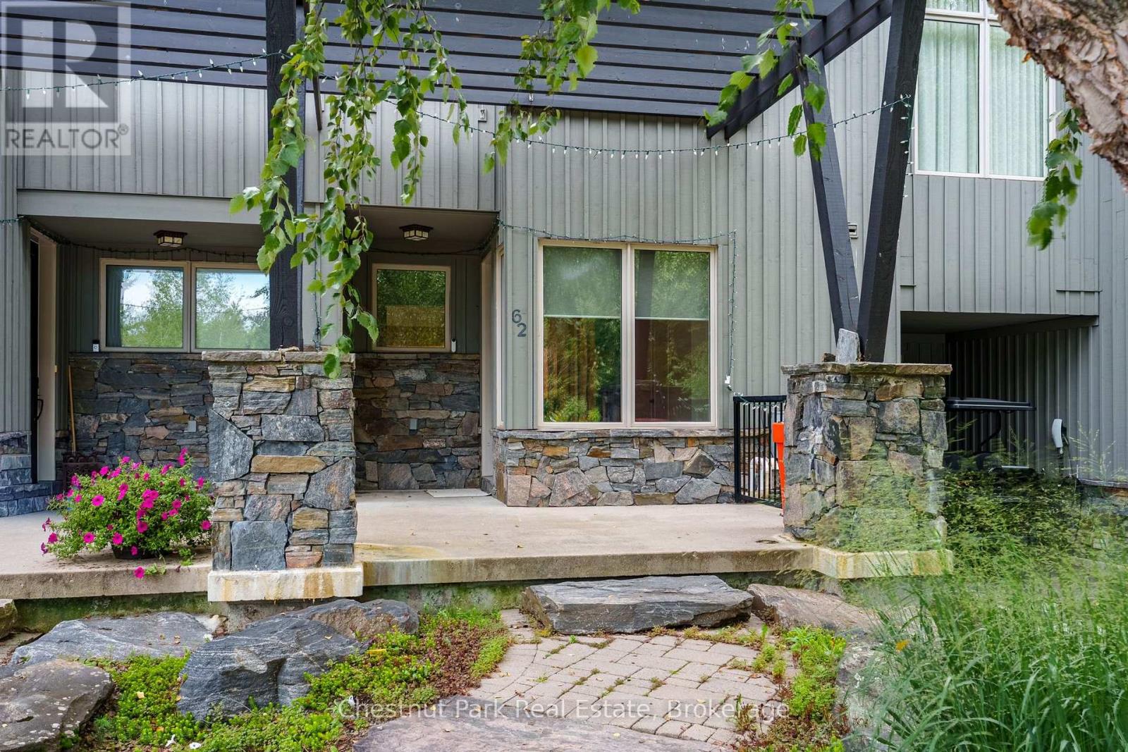 62 Carrick Trail, Gravenhurst, Ontario  P1P 0A6 - Photo 3 - X13858136