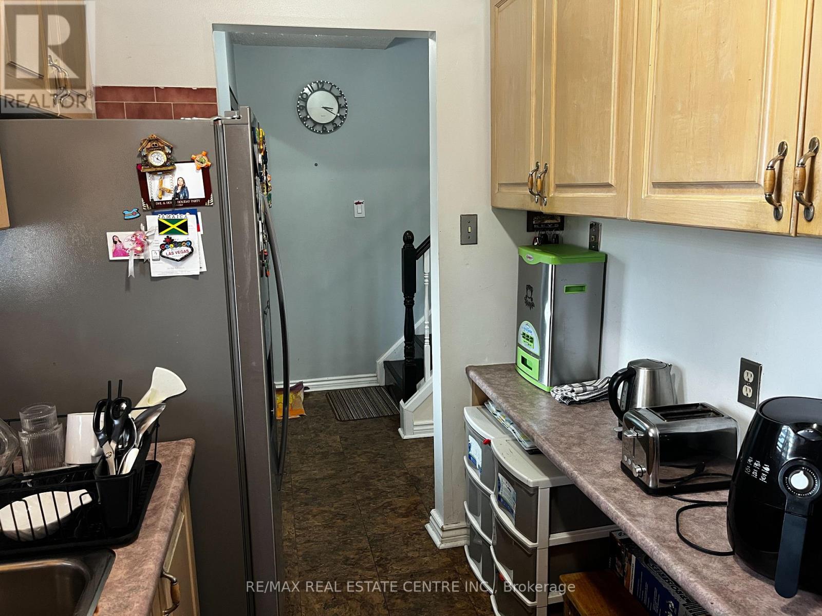 1 Hawkins Court, Brampton, Ontario  L6S 2N7 - Photo 17 - W13858138