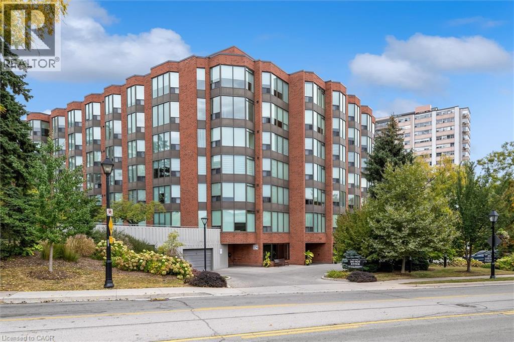 2121 LAKESHORE Road Unit# 404, Burlington, Ontario