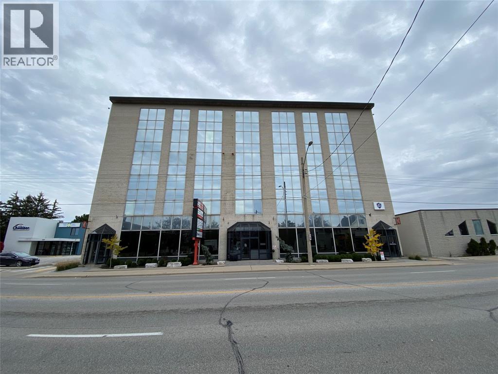 546 Christina Street North Unit# 204-C, Sarnia, Ontario  N7T 5W6 - Photo 4 - 26024368