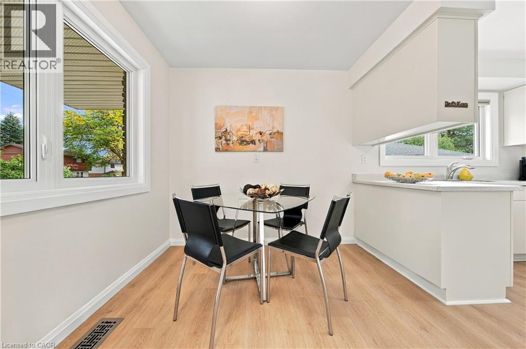 662 Dynes Road, Burlington, Ontario  L7N 2V6 - Photo 10 - 40867625