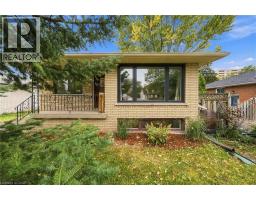 662 DYNES Road, Burlington, Ontario