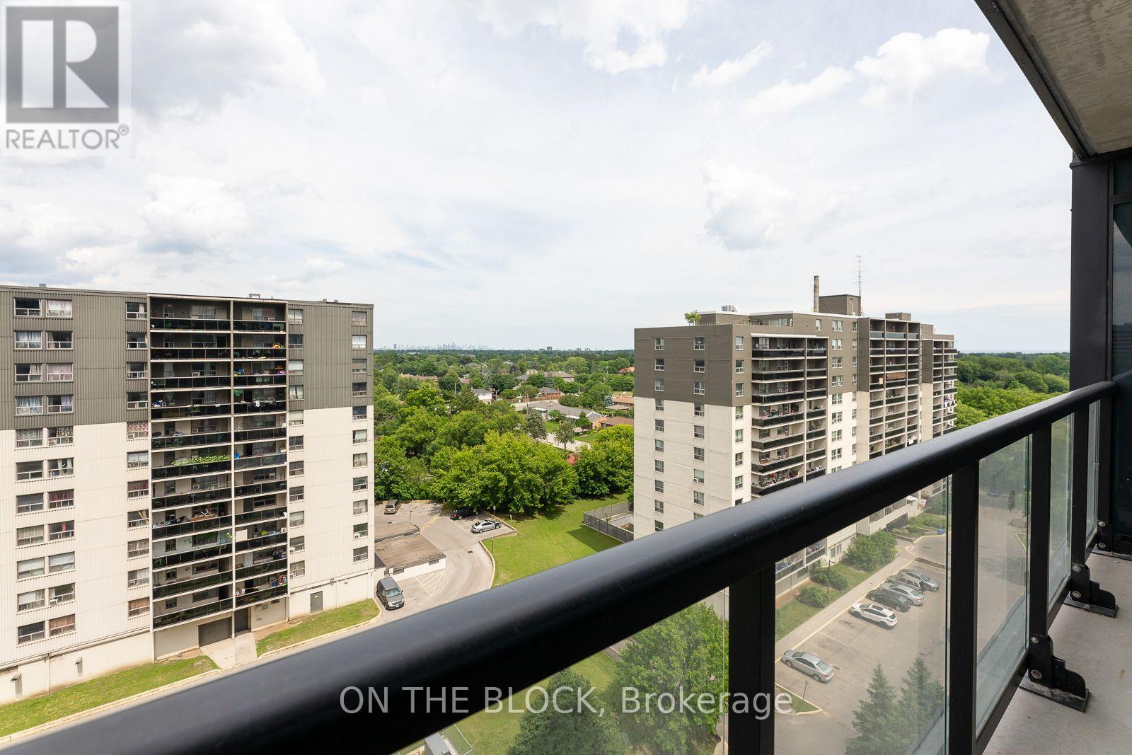 913 - 86 Dundas Street E, Mississauga, Ontario  L5A 1W4 - Photo 17 - W13858204