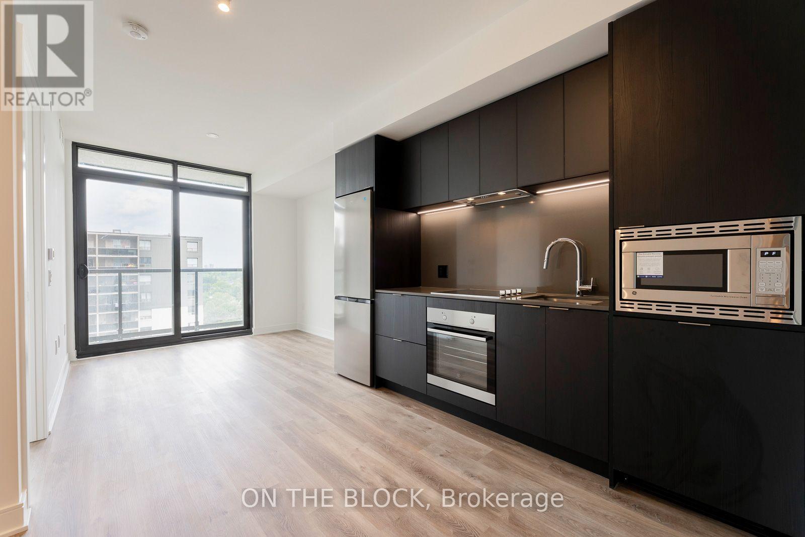 913 - 86 Dundas Street E, Mississauga, Ontario  L5A 1W4 - Photo 4 - W13858204