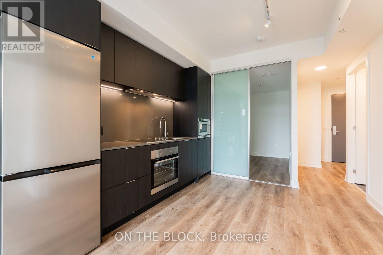 913 - 86 Dundas Street E, Mississauga, Ontario  L5A 1W4 - Photo 6 - W13858204