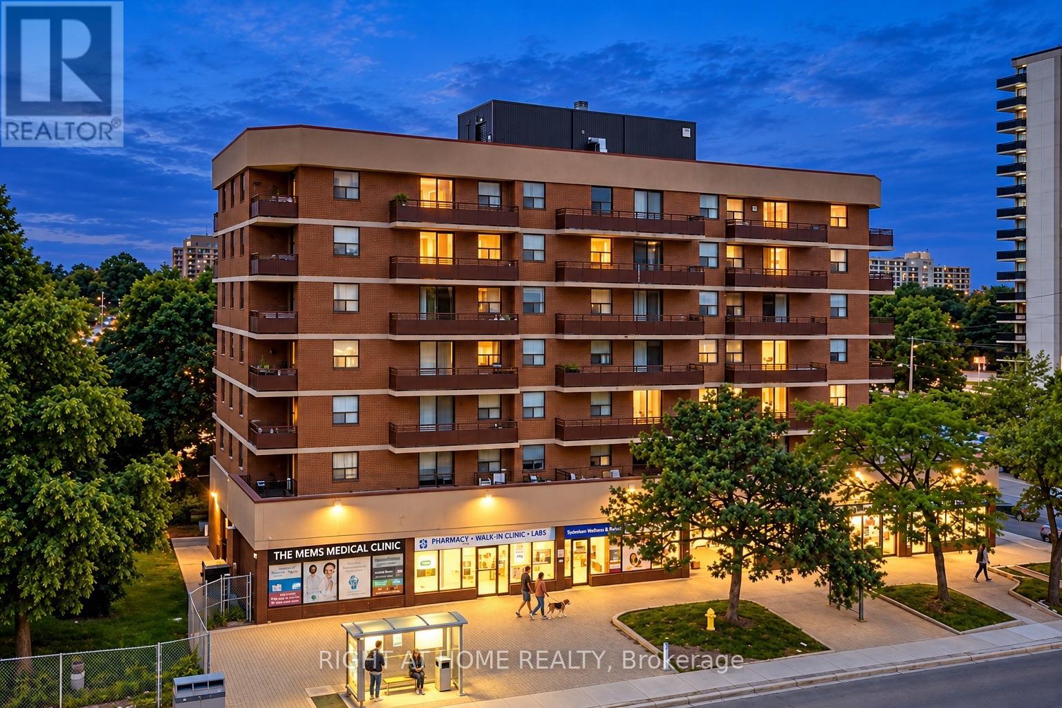706 - 1881 JANE STREET, Toronto, Ontario