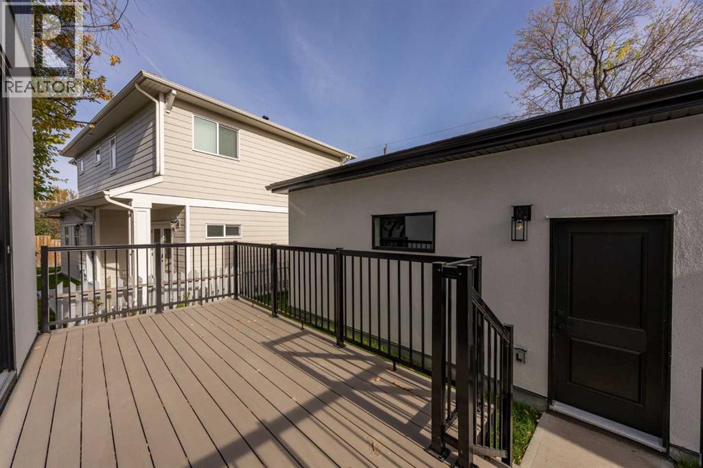 1908 5 Street NE