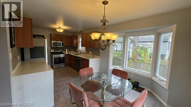 71 Stone Church Road E, Hamilton, Ontario  L9B 1A8 - Photo 2 - 40868546