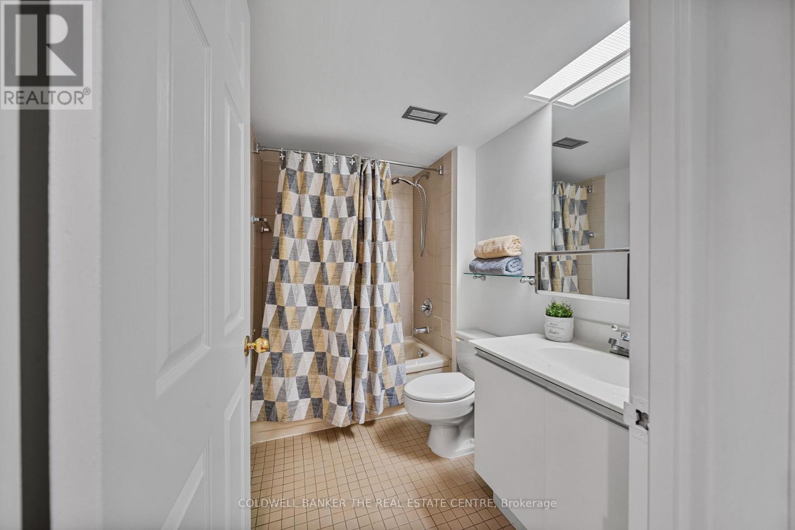 1007 - 701 King Street W, Toronto, Ontario  M5V 2W7 - Photo 32 - C13858266