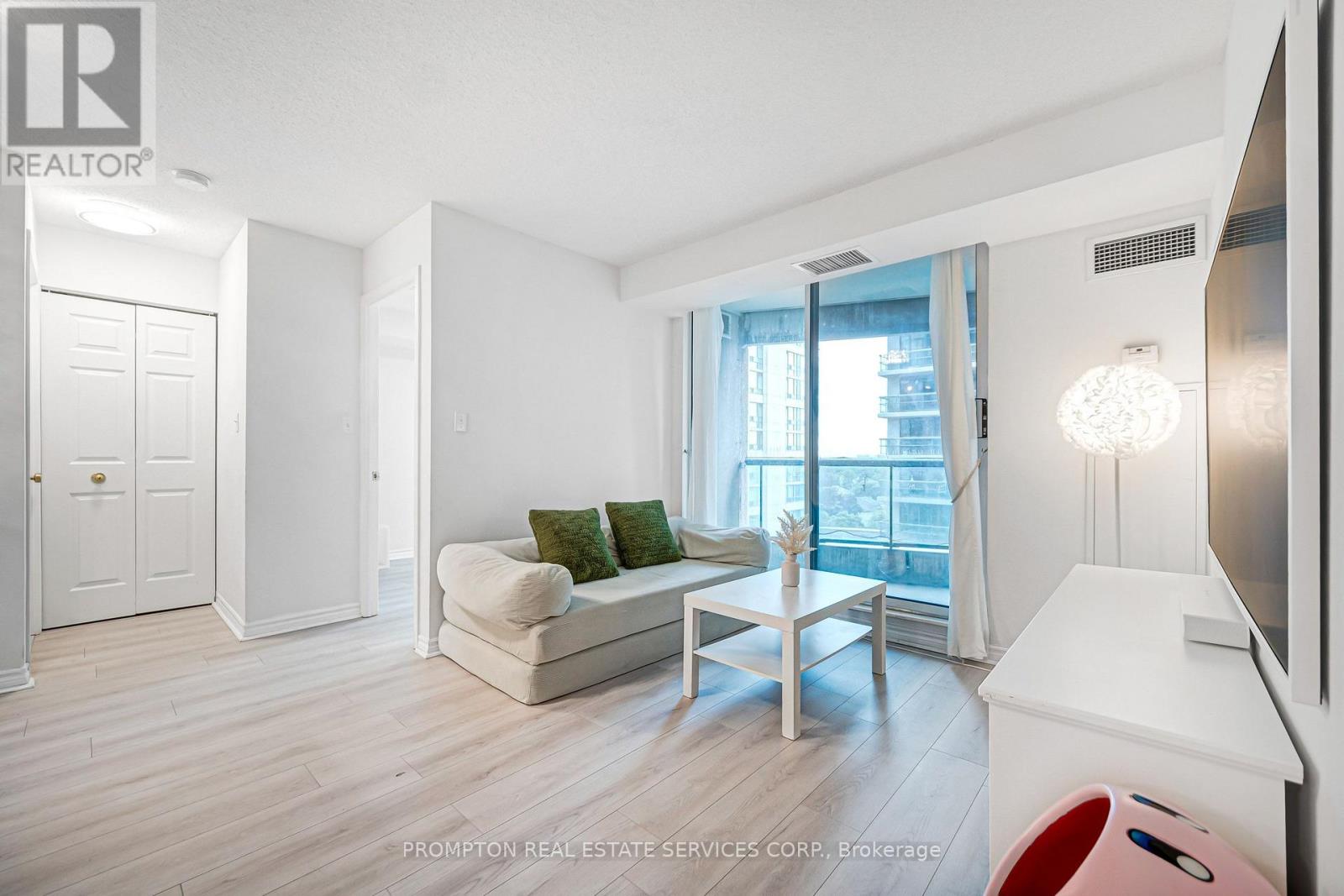 807 - 7 Lorraine Drive, Toronto, Ontario  M2N 7H2 - Photo 14 - C13858316