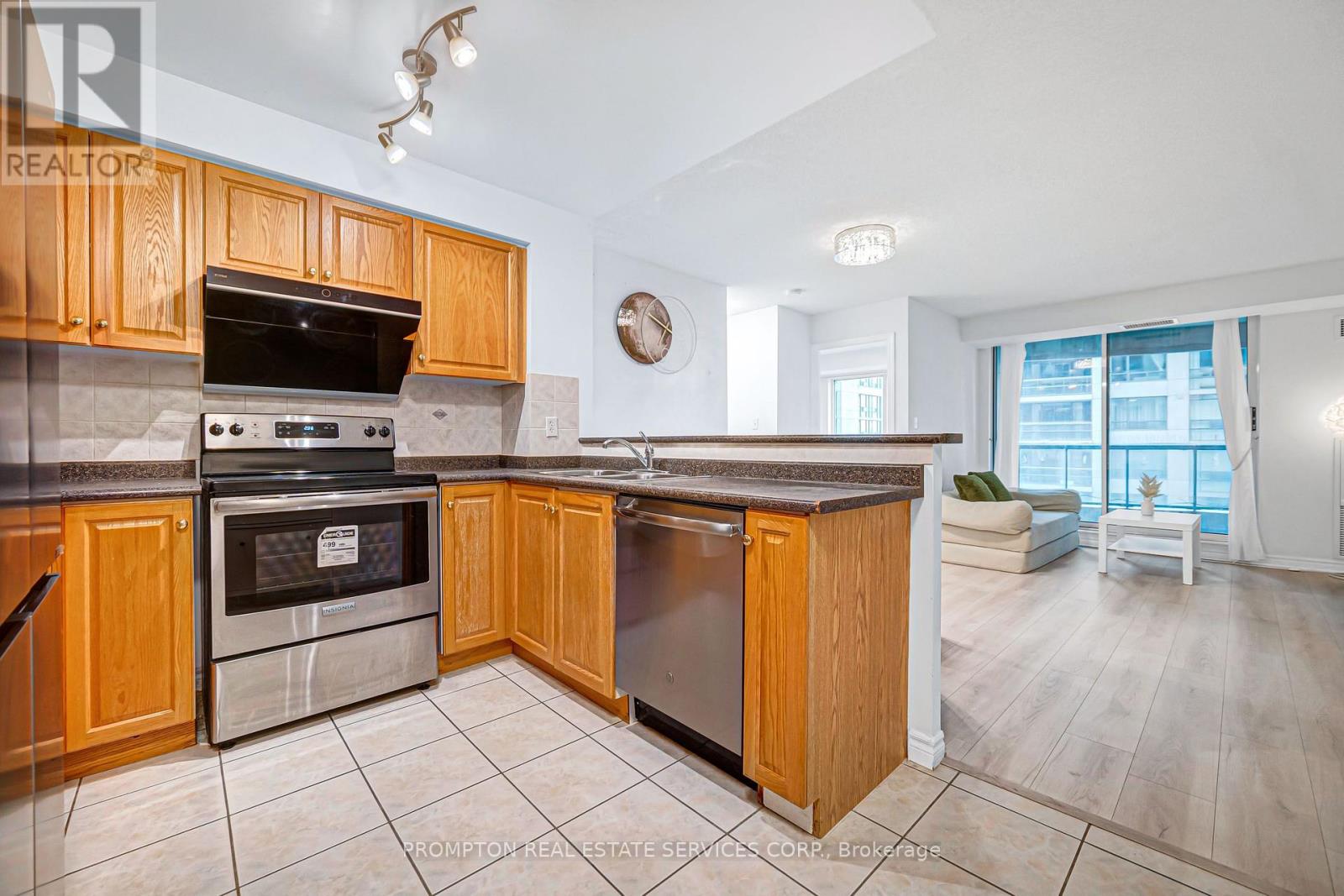 807 - 7 Lorraine Drive, Toronto, Ontario  M2N 7H2 - Photo 16 - C13858316