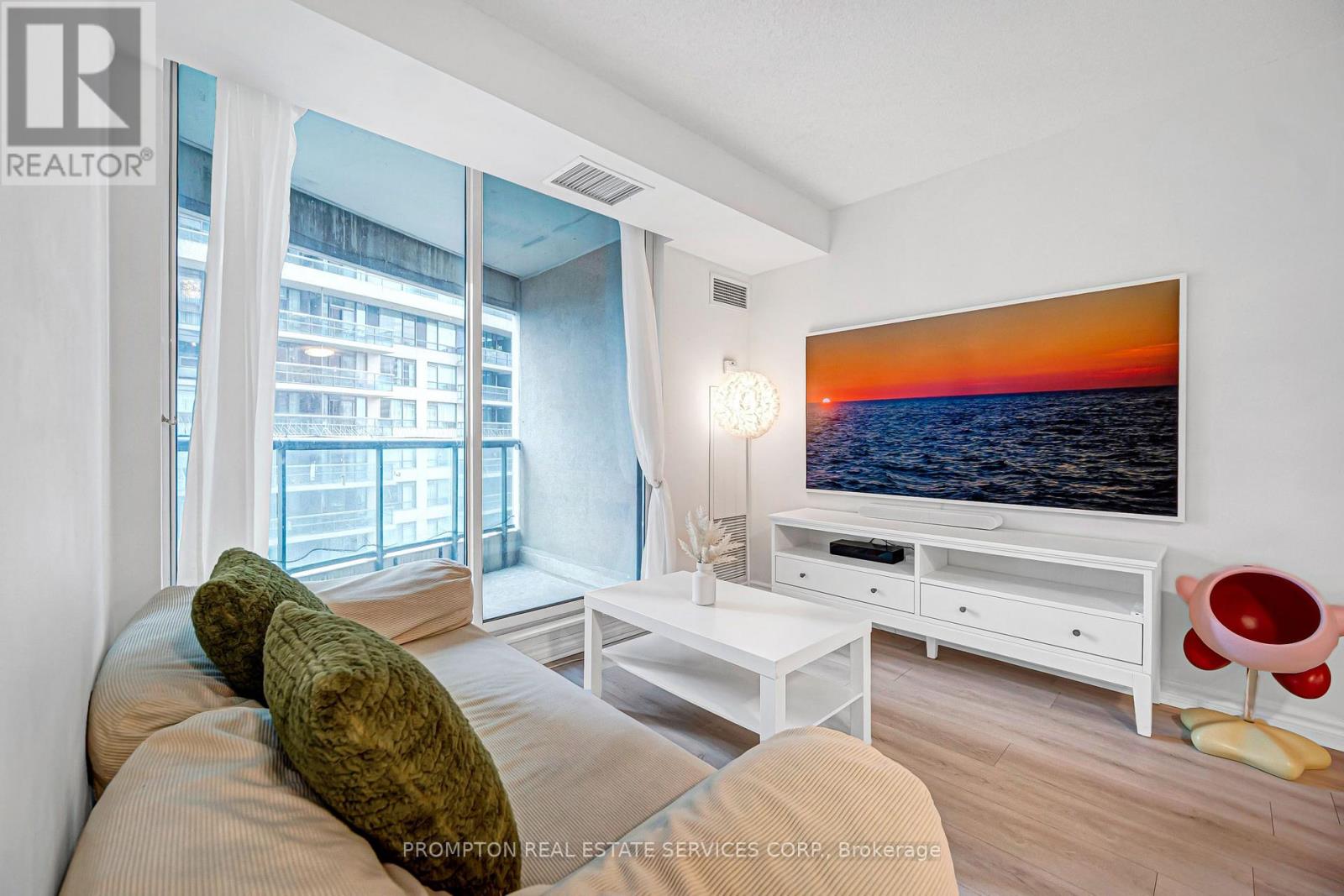 807 - 7 Lorraine Drive, Toronto, Ontario  M2N 7H2 - Photo 8 - C13858316