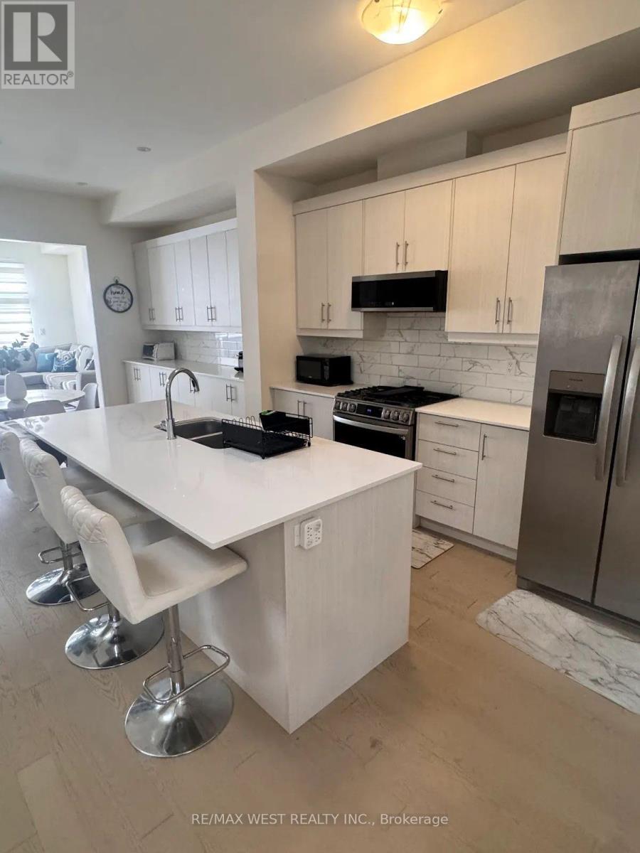 125 Farooq Boulevard, Vaughan, Ontario  L4H 5G3 - Photo 13 - N13858218