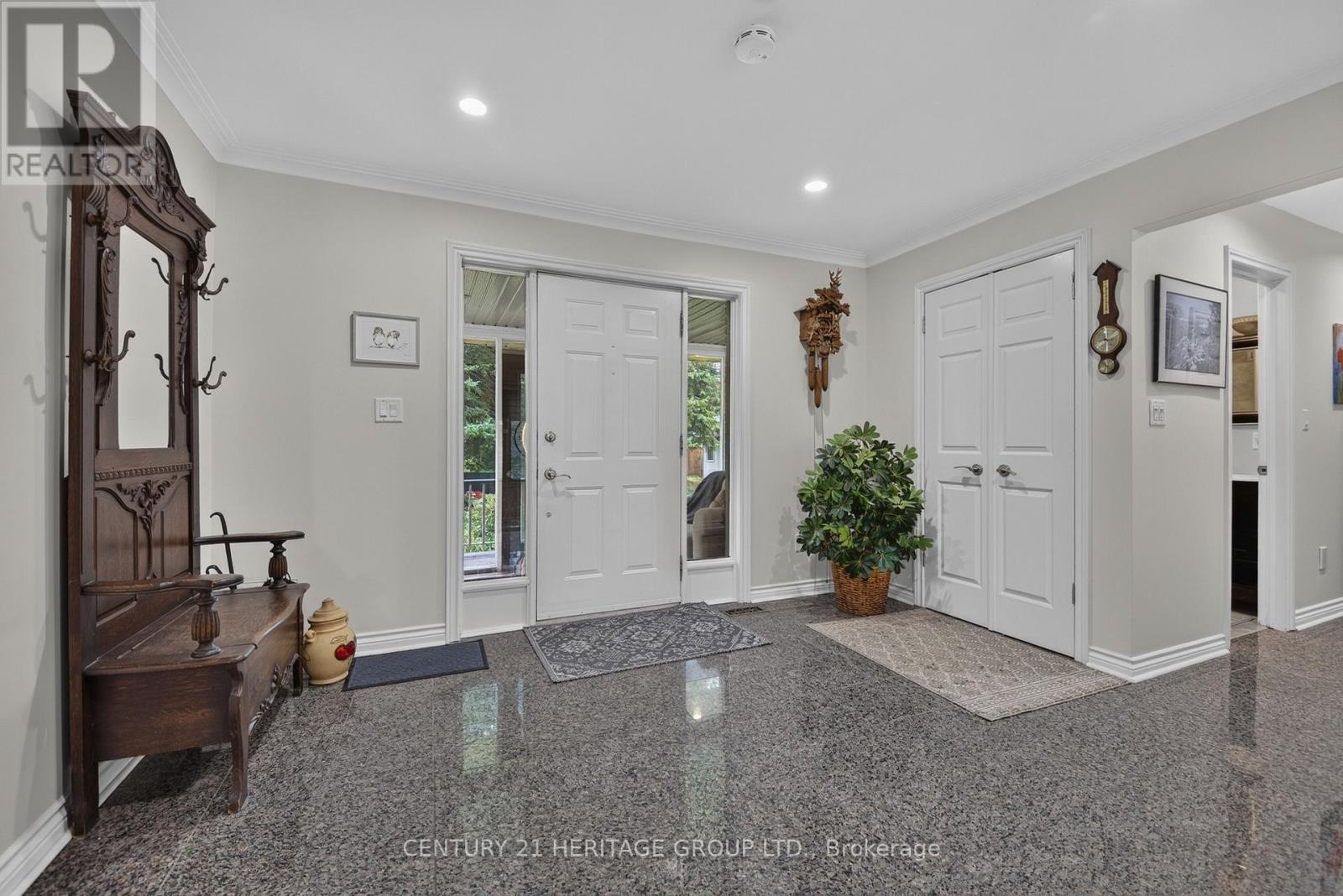 1 Arthur Evans Crescent, Bradford West Gwillimbury, Ontario L3Z 3K9 - Photo 6 - N13858318