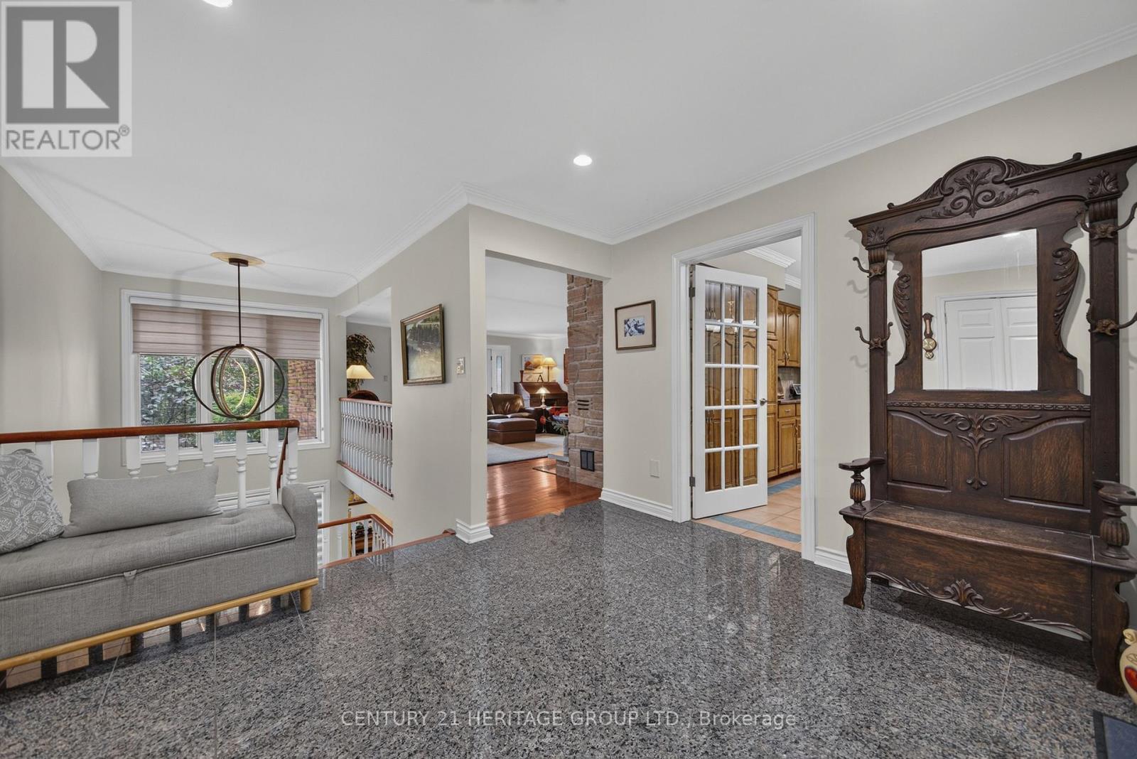 1 Arthur Evans Crescent, Bradford West Gwillimbury, Ontario L3Z 3K9 - Photo 8 - N13858318