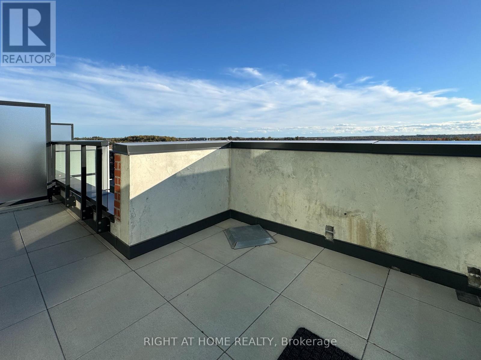 708 - 681 Yonge Street, Barrie, Ontario  L9J 0K1 - Photo 8 - S13858298