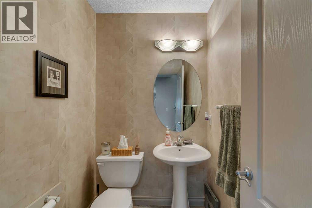 11 Tuscany Ridge Park NW, Calgary, Alberta  T3L 2H7 - Photo 21 - A2335863