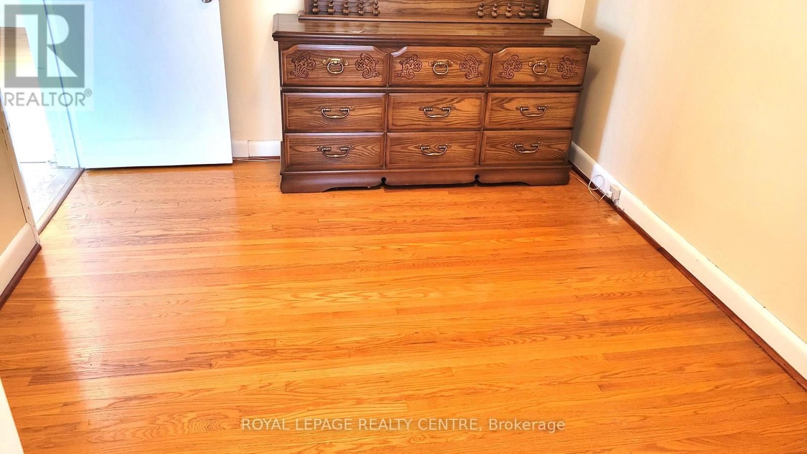 7 Earl Street, Mississauga, Ontario  L5M 1N6 - Photo 6 - W13858262