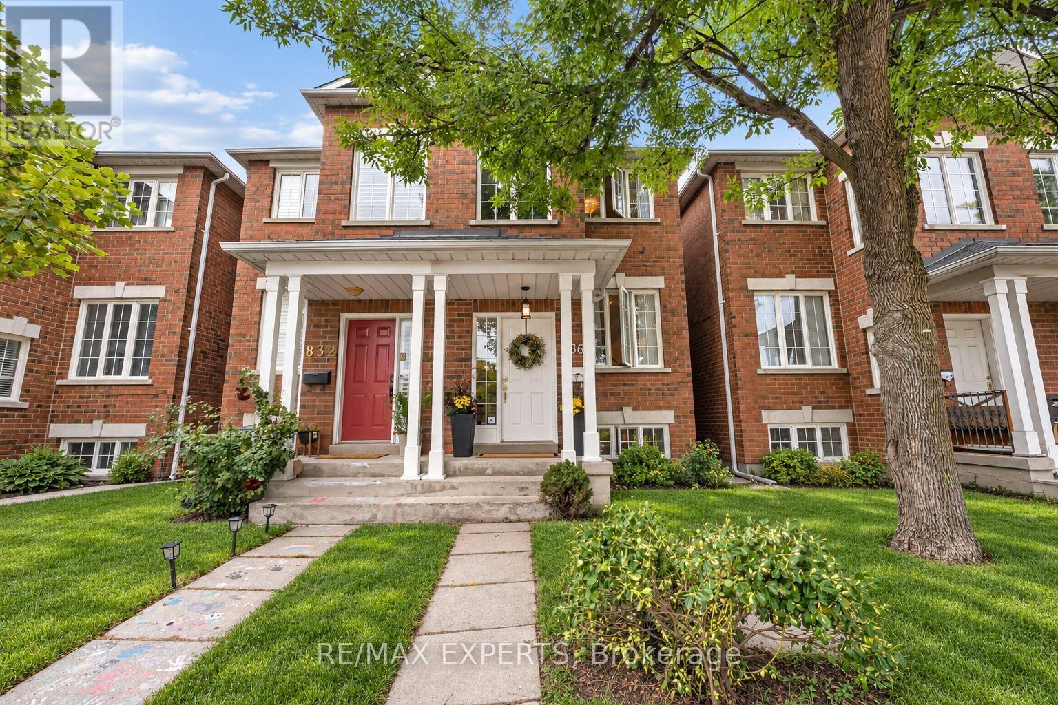836 ST CLARENS AVENUE, Toronto, Ontario