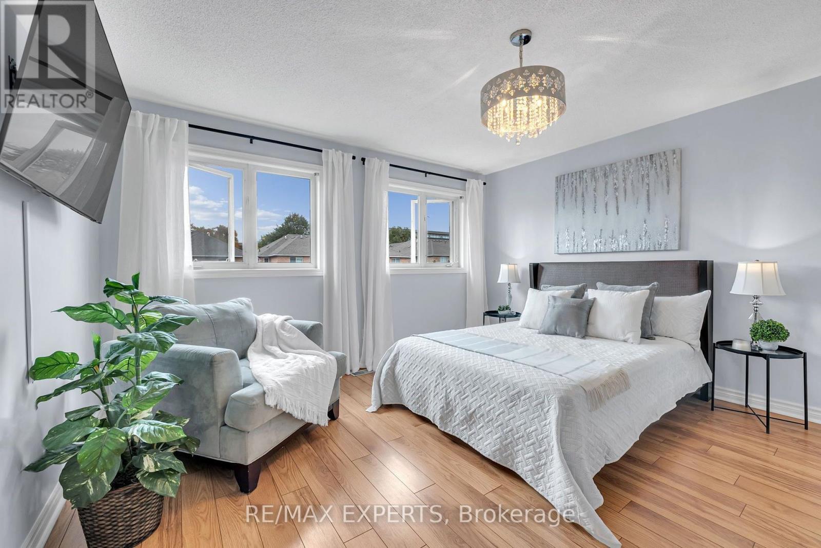 836 St Clarens Avenue, Toronto, Ontario  M6H 3X6 - Photo 34 - W13858270