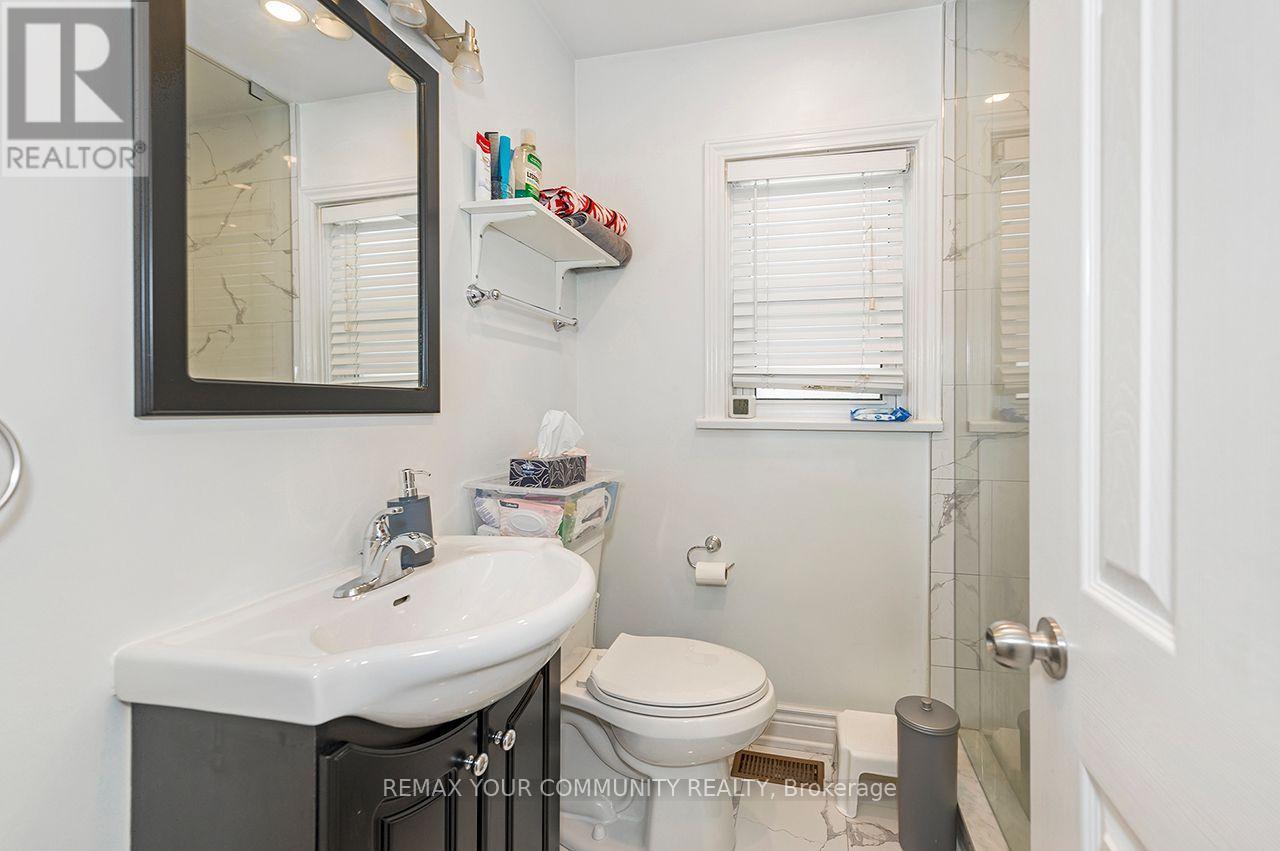 73 Struthers Street, Toronto, Ontario  M8V 1Y2 - Photo 7 - W13858274