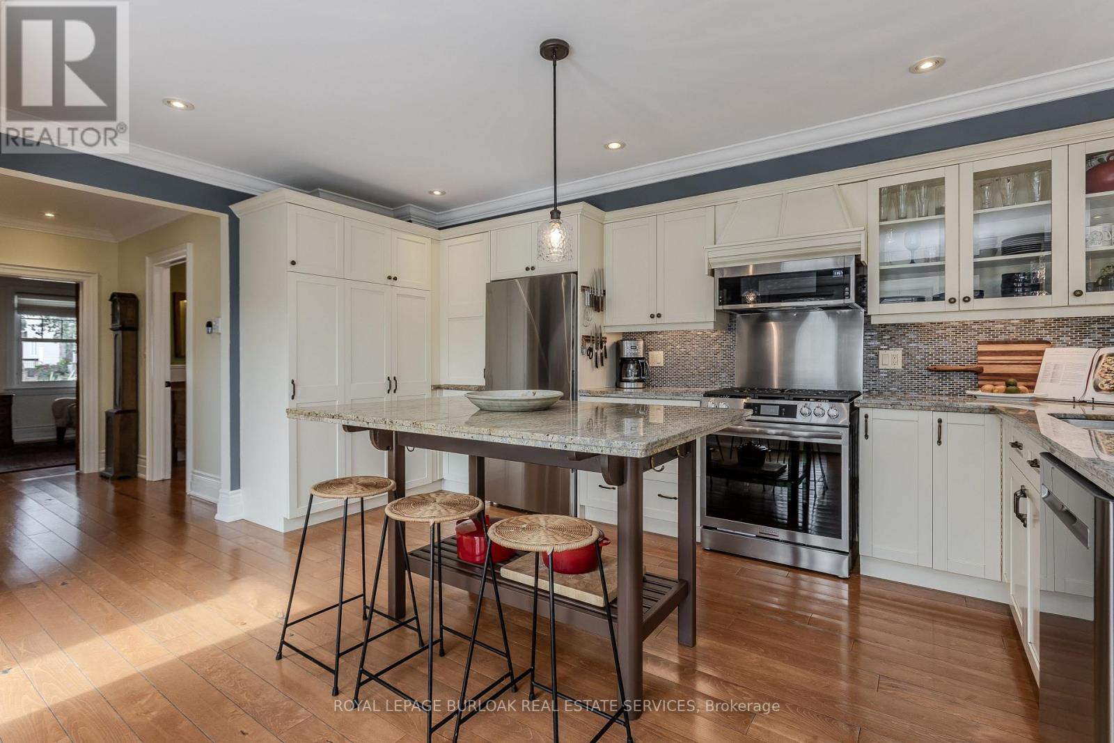 849 Beach Boulevard, Hamilton, Ontario  L8H 6Z5 - Photo 11 - X13854560
