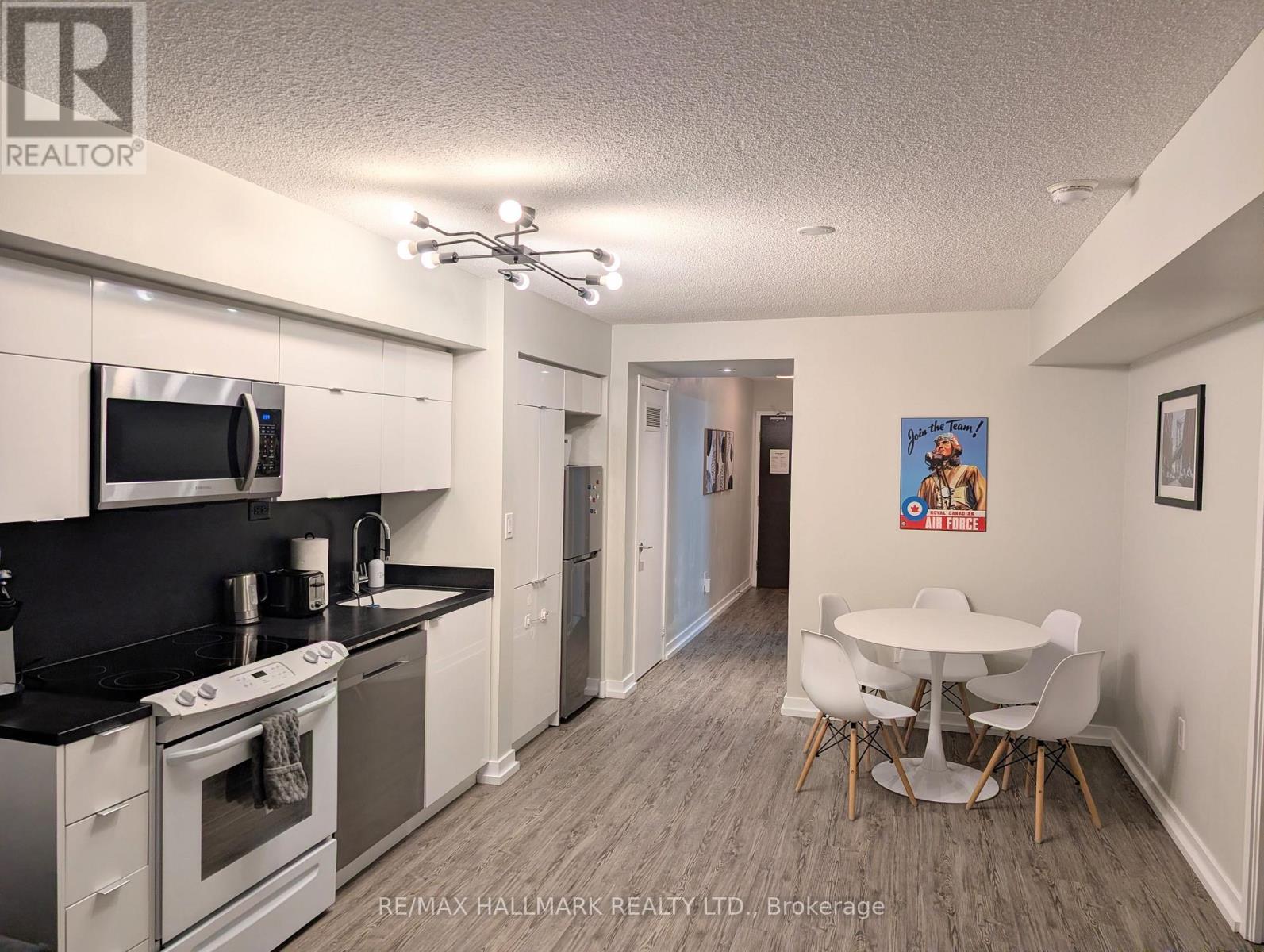 1905 - 151 Dan Leckie Way, Toronto, Ontario  M5V 4B2 - Photo 7 - C13848176