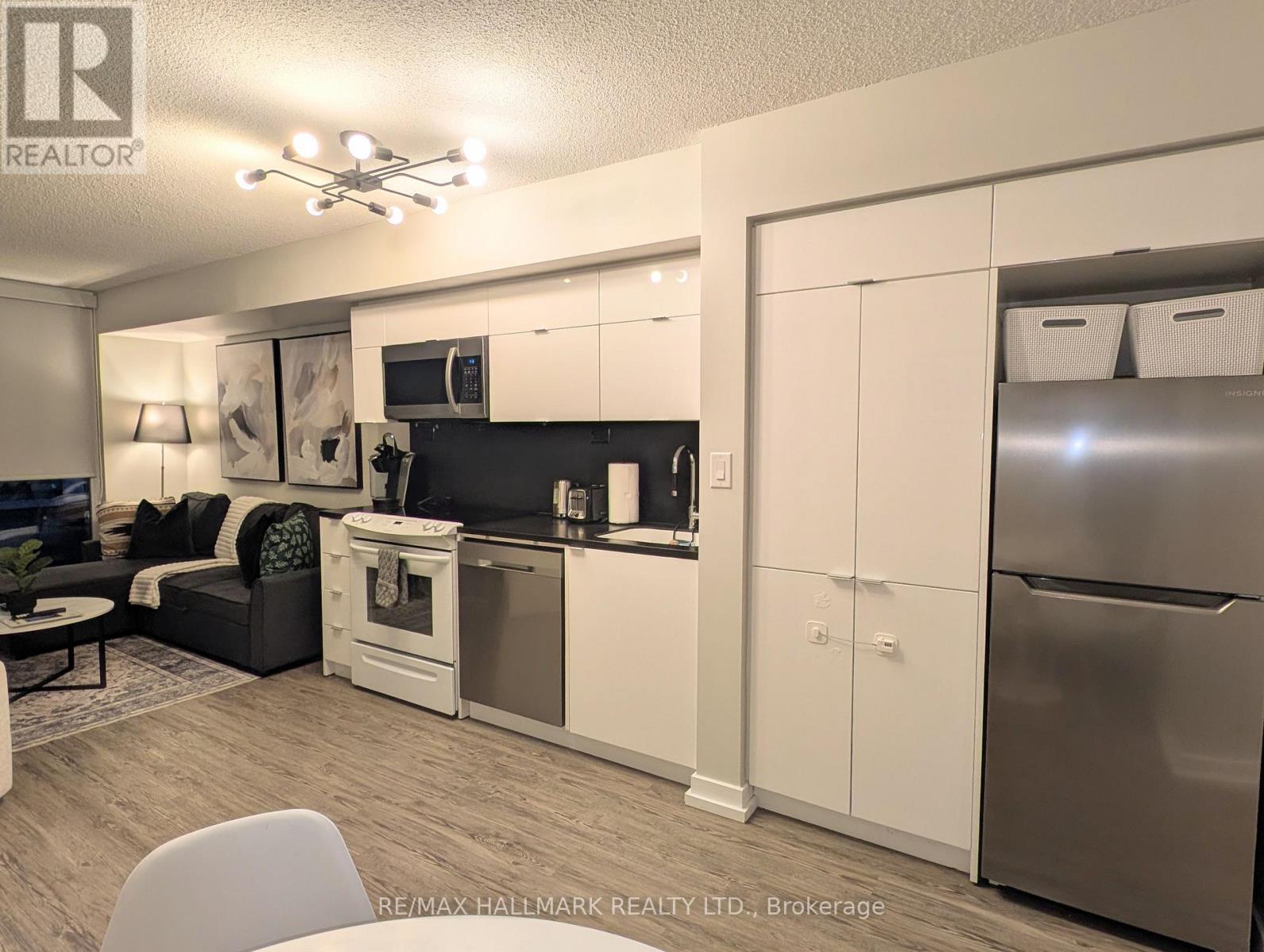 1905 - 151 Dan Leckie Way, Toronto, Ontario  M5V 4B2 - Photo 8 - C13848176