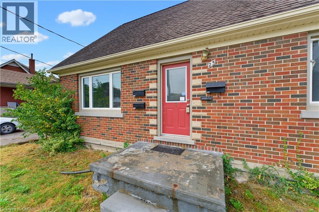 25 Meinzinger Avenue, Kitchener, Ontario  N2T 3T3 - Photo 3 - 40867437
