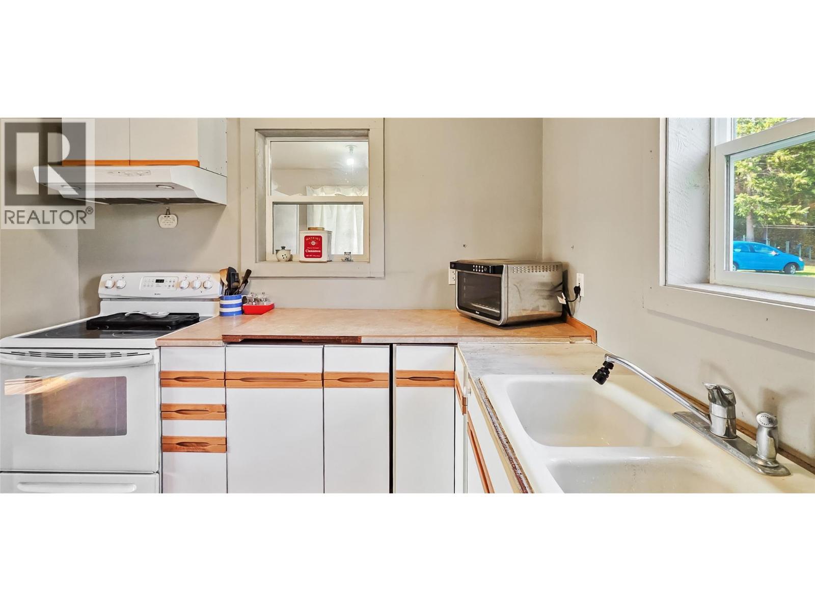 3340 Christian Valley Road, Westbridge, British Columbia  V0H 1Y0 - Photo 18 - 10402448