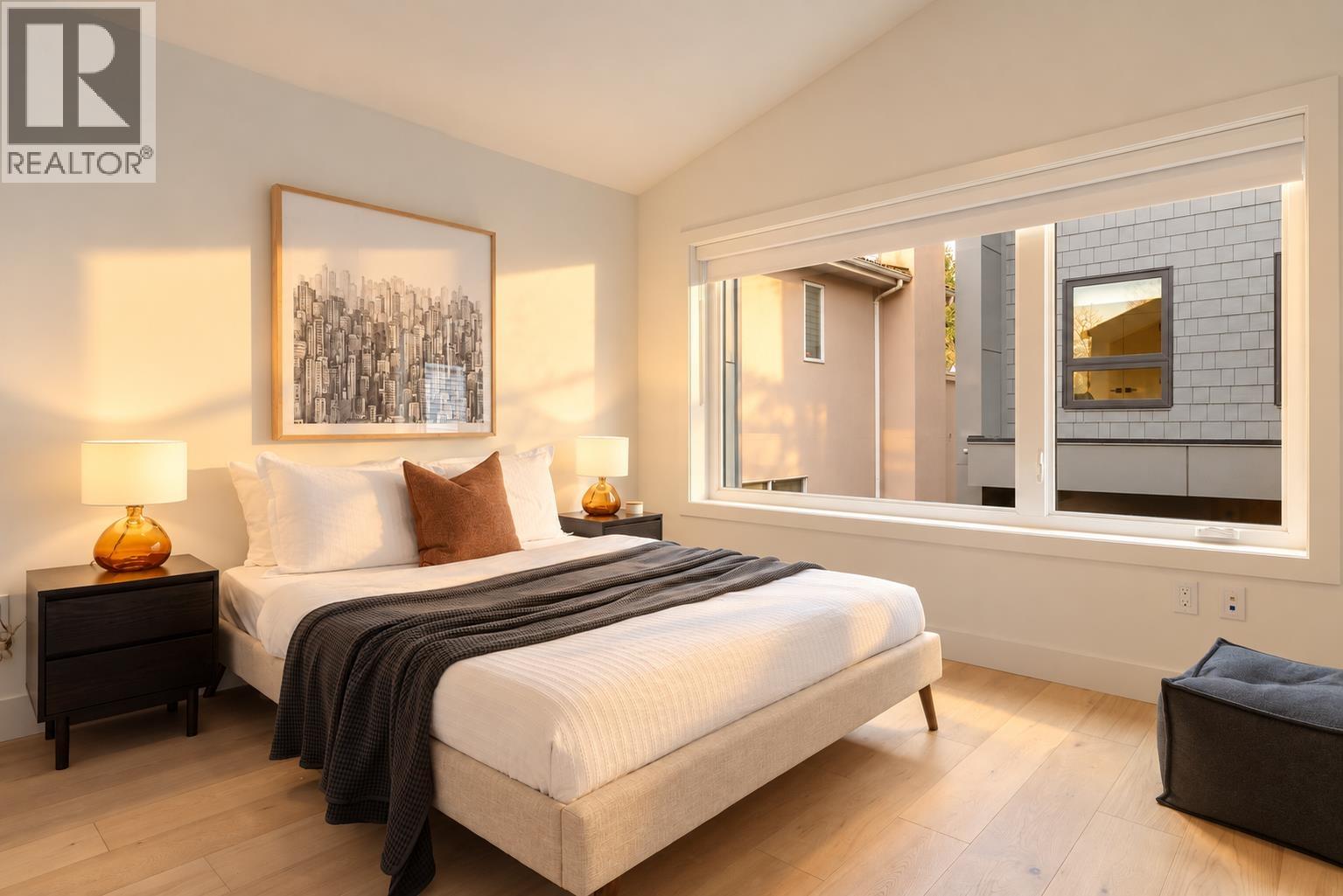 2 2539 Grant Street, Vancouver, British Columbia  V5K 3G6 - Photo 4 - R3172091