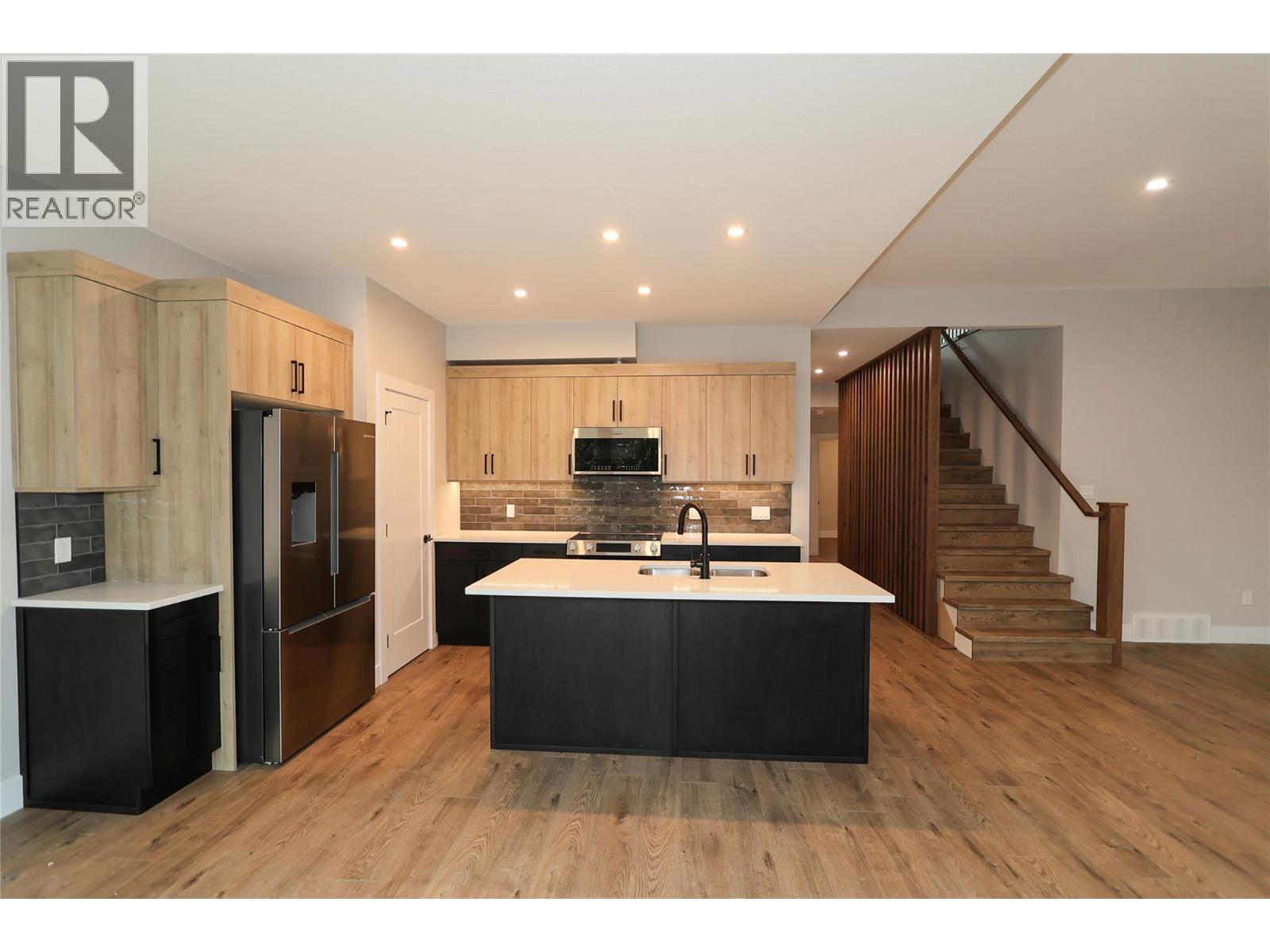 726 St Mary River Drive Kimberley British Columbia Canada V1A3J3 2