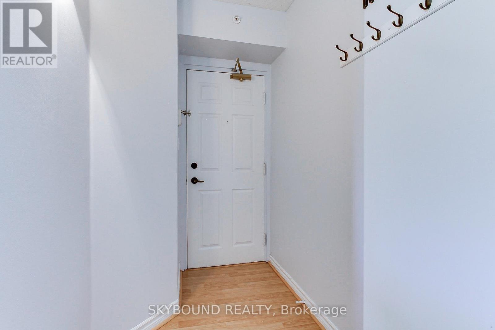 302 - 4003 Kilmer Drive, Burlington, Ontario  L7M 4M1 - Photo 5 - W13858380