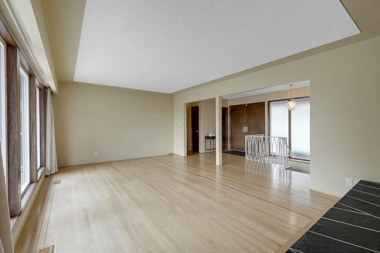 13753 114 Avenue, Surrey, British Columbia  V3R 2L6 - Photo 4 - R3171937