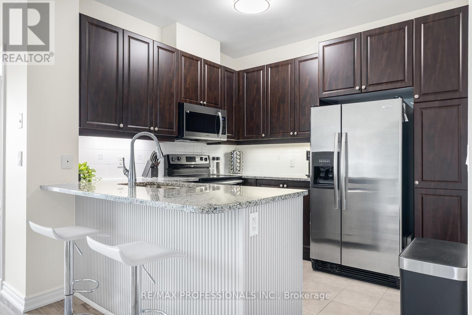 801 - 1135 Royal York Road, Toronto, Ontario  M9A 0C3 - Photo 7 - W13150898