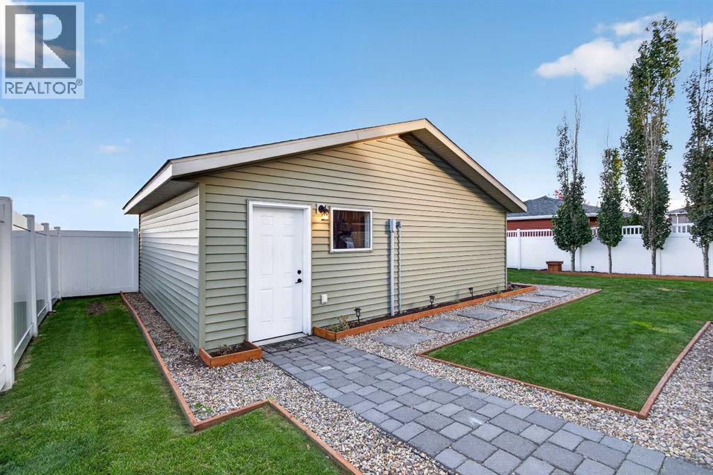 108 Tamarack Road, Three Hills, Alberta  T0M 2A0 - Photo 33 - A2348870