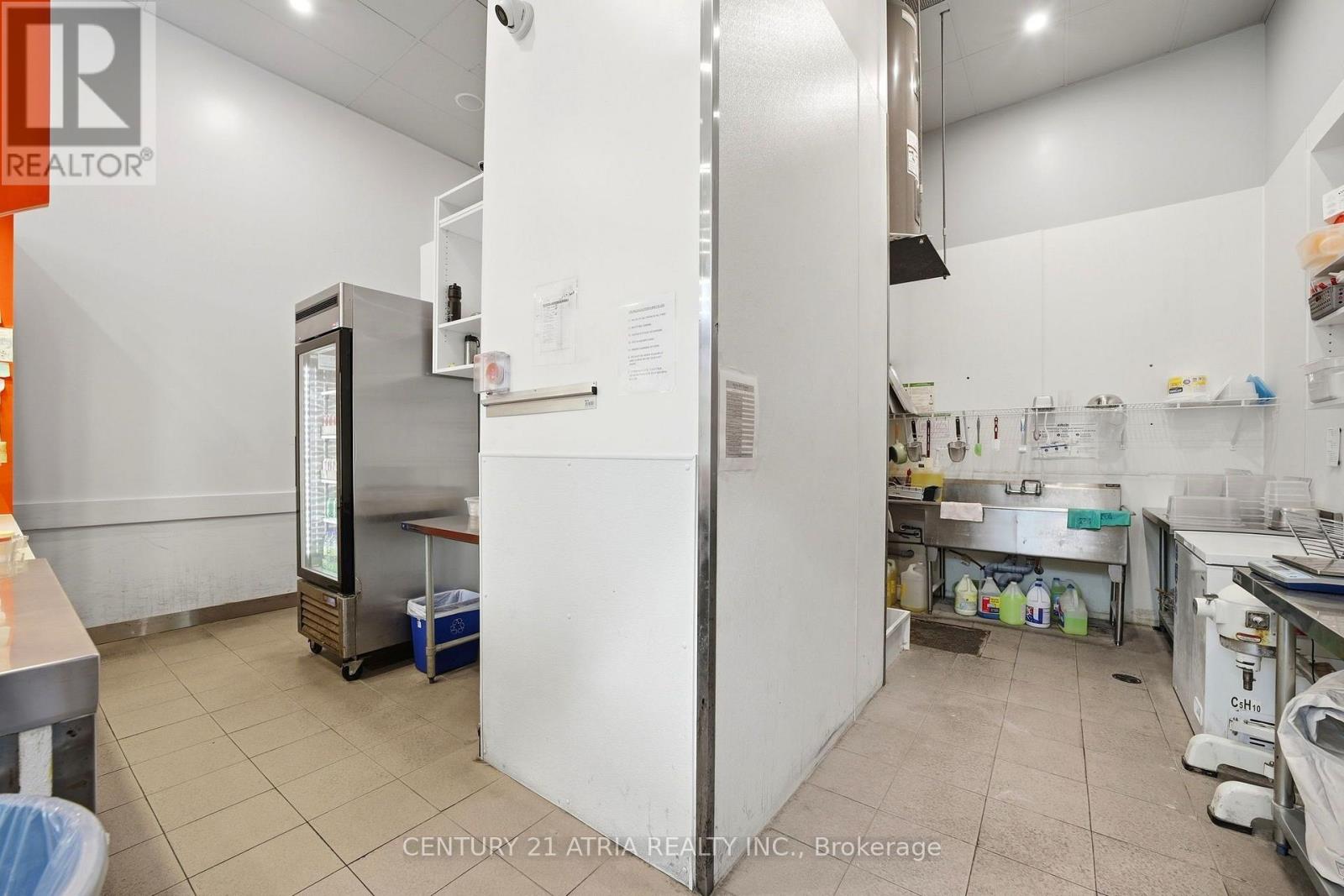 J104 - 90 Weston Road, Toronto, Ontario  M6N 0A6 - Photo 13 - W13855516