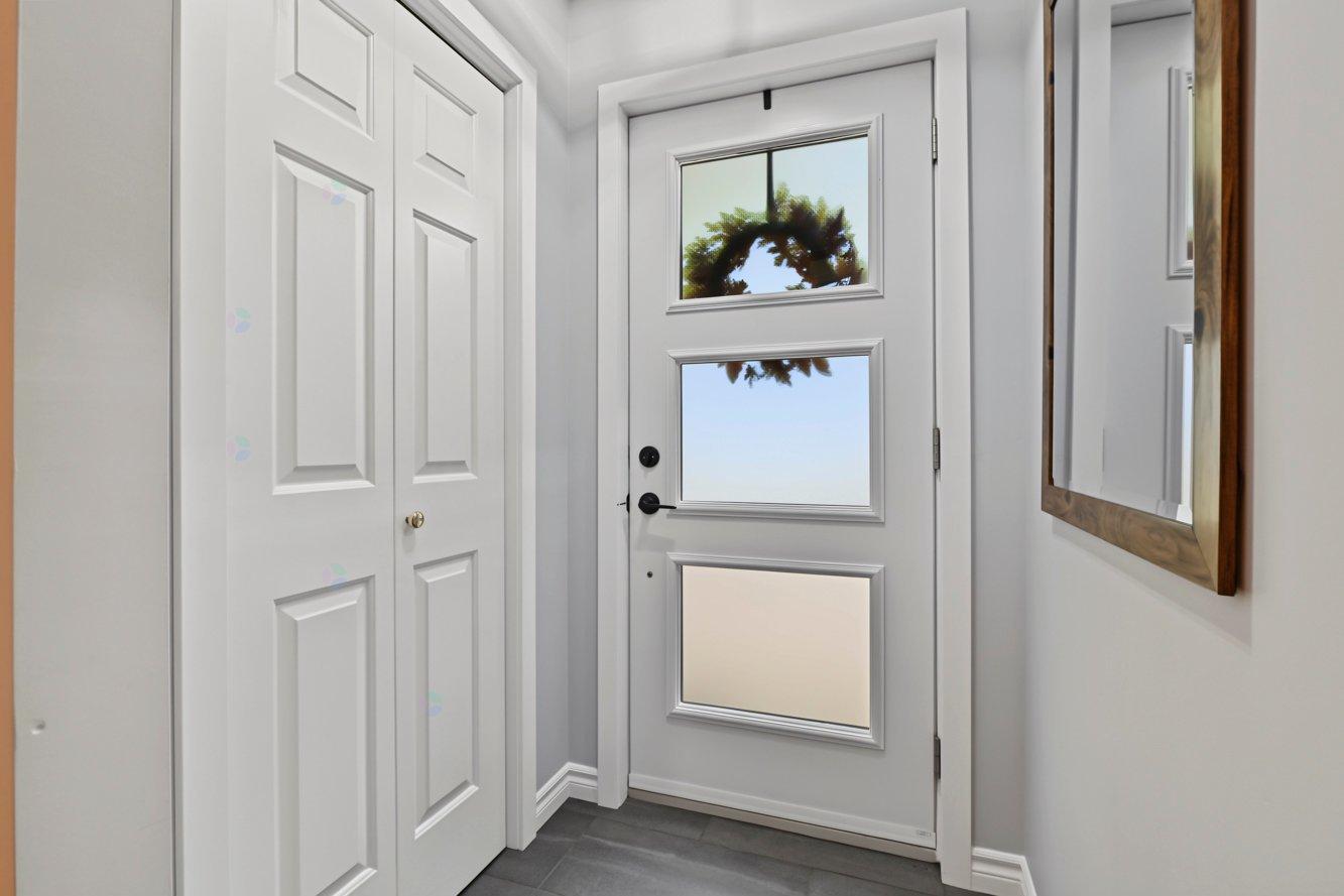 290 Rue Ruth Otterburn Park Quebec Canada J3H4L5 3