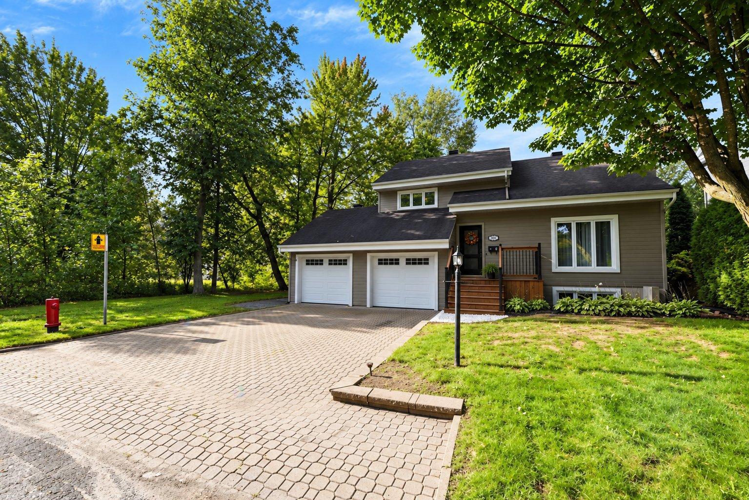 290 Rue Ruth Otterburn Park Quebec Canada J3H4L5 2