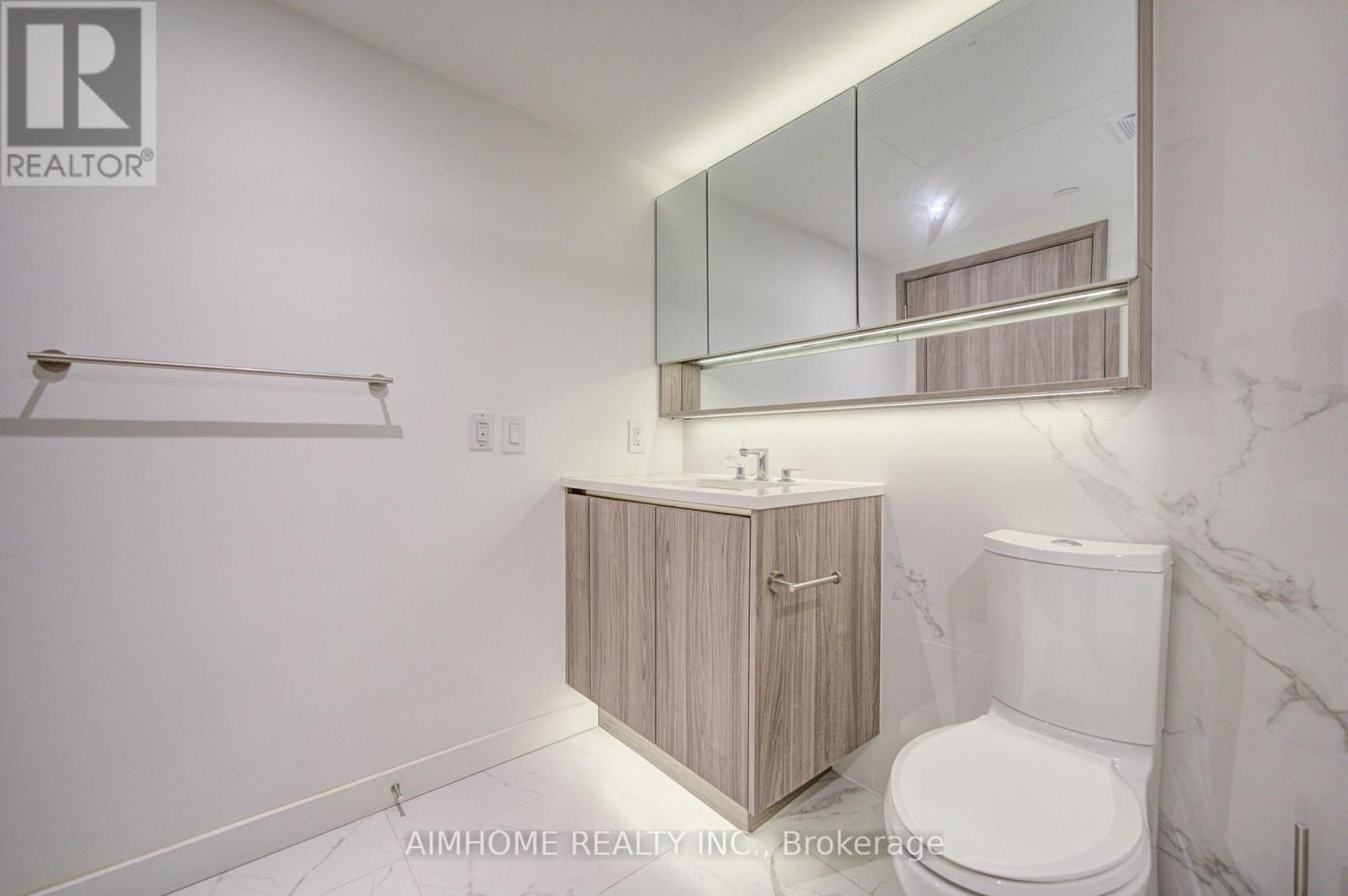 710 - 38 Widmer Street, Toronto, Ontario  M5V 2E9 - Photo 24 - C13858412