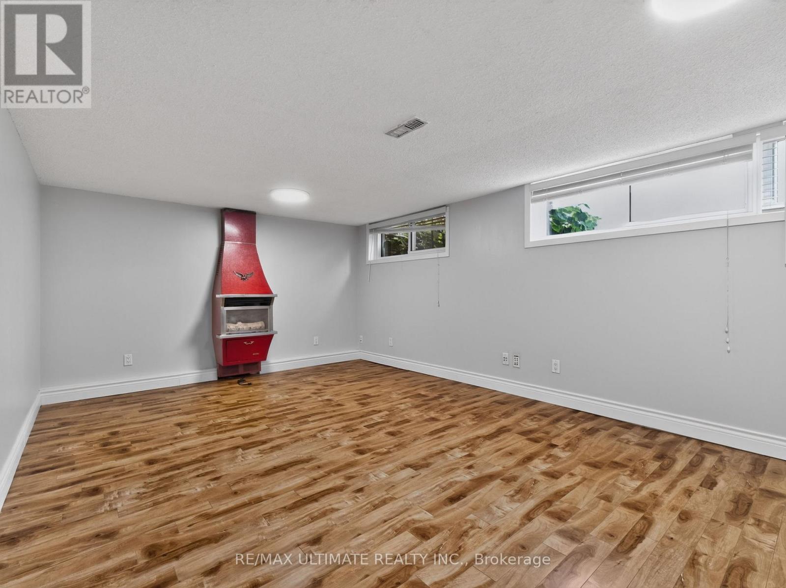5 Mandarin Road, Toronto (Cliffcrest), Ontario  M1M 1W2 - Photo 8 - E13858396